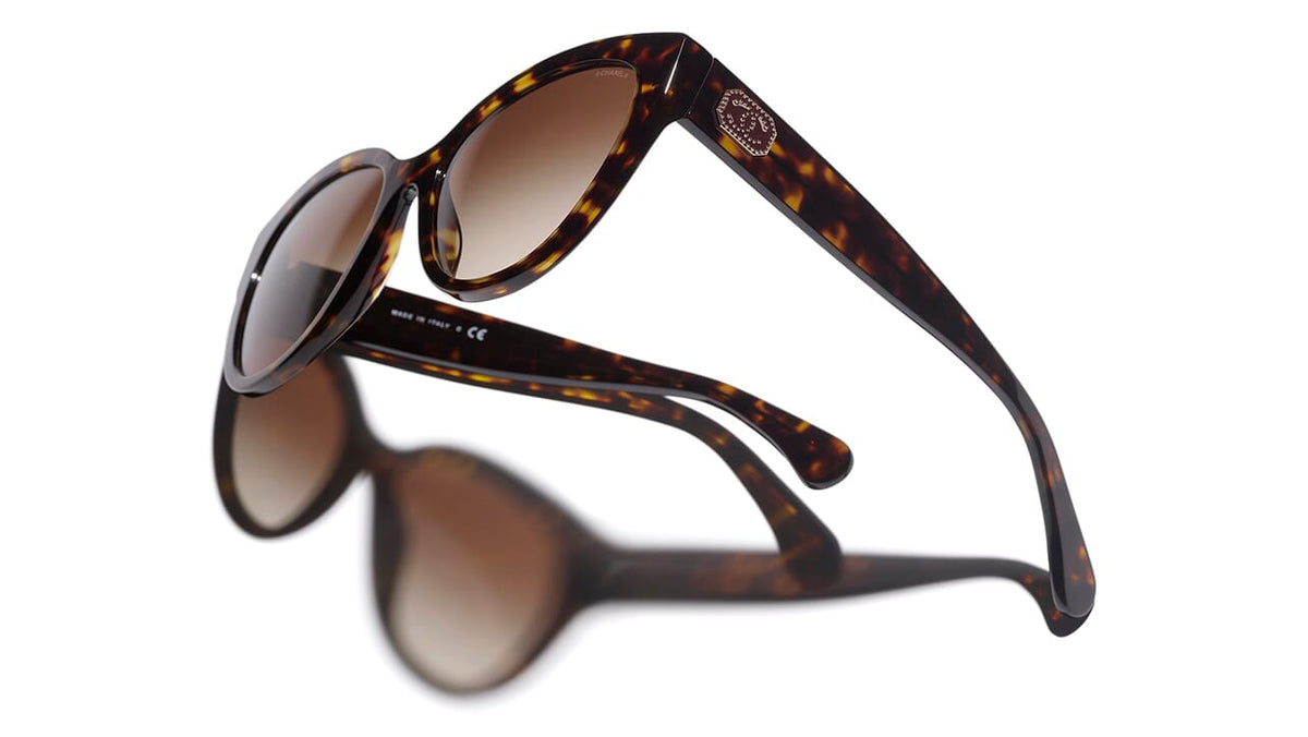 CHANEL Coco Charms 5477 C714/S5 Sunglasses