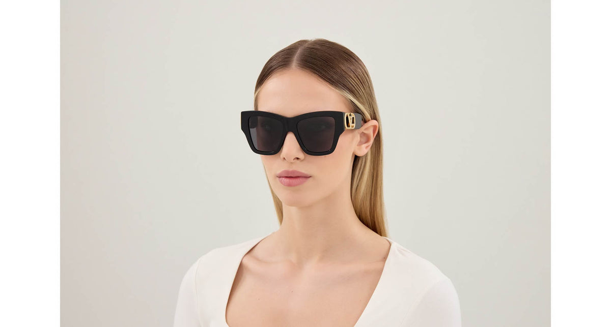 Valentino VG0052S 001 - As Seen On Naomi Watts